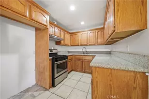 9201 Wakefield Ave, Panorama City, CA 91402 - Photo 5