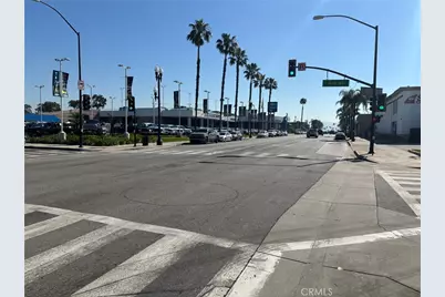 413 W Whittier, Montebello, CA 90640 - Photo 9