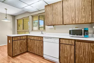 25124 Village 25, Camarillo, CA 93012 - Photo 11