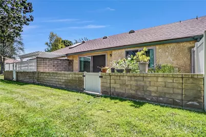 25124 Village 25, Camarillo, CA 93012 - Photo 21