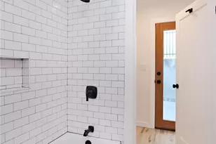 1361 Armadale Ave, Los Angeles, CA 90042 - Photo 53