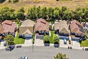 15961 Oak Canyon, Chino Hills, CA 91709 - Photo 47