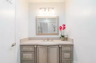 750 S Spaulding Ave, Los Angeles, CA 90036 - Photo 19