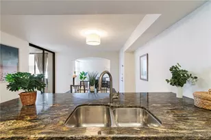 740 N Kings Road, West Hollywood, CA 90069 - Photo 11