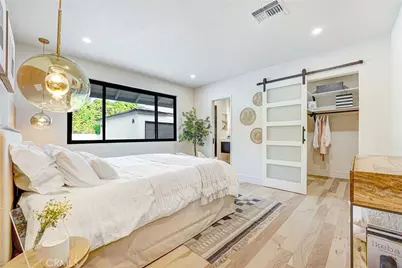 5430 Geyser Avenue, Tarzana, CA 91356 - Photo 15