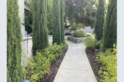 101 N Grand #2, Pasadena, CA 91103 - Photo 3