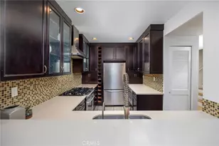 520 S Barrington Ave, Los Angeles, CA 90049 - Photo 19