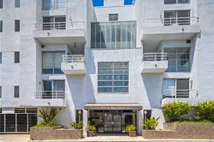 520 S Barrington Ave, Los Angeles, CA 90049 - Photo 3