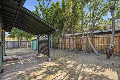 165 S Meridith Avenue, Pasadena, CA 91106 - Photo 21