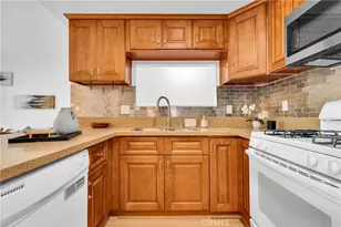 10740 Lawler, Los Angeles, CA 90034 - Photo 11