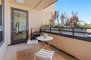 39 S Los Robles Ave, Pasadena, CA 91101 - Photo 3