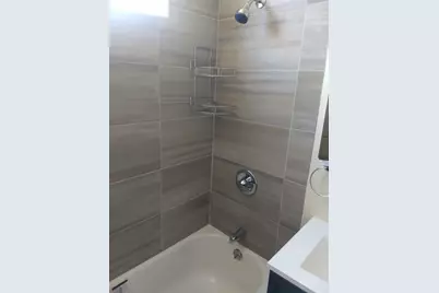 125 W 46th Street, Los Angeles, CA 90037 - Photo 21