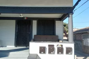 125 W 46th St, Los Angeles, CA 90037 - Photo 3