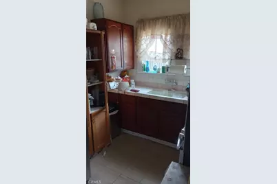 125 W 46th Street, Los Angeles, CA 90037 - Photo 45
