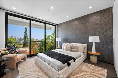 2033 Glencoe, Los Angeles, CA 90068 - Photo 13