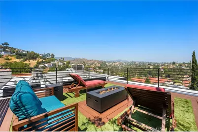 2033 Glencoe, Los Angeles, CA 90068 - Photo 37