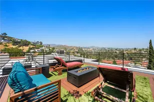 2033 Glencoe, Los Angeles, CA 90068 - Photo 37
