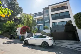 2033 Glencoe, Los Angeles, CA 90068 - Photo 1
