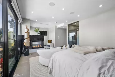 2033 Glencoe, Los Angeles, CA 90068 - Photo 9