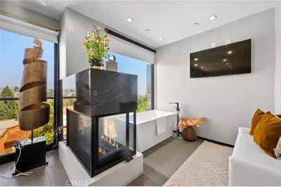 2033 Glencoe, Los Angeles, CA 90068 - Photo 7