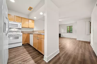 112 S Roosevelt, Pasadena, CA 91107 - Photo 25