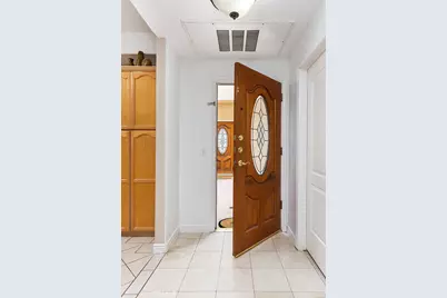 2716 Honolulu, Montrose, CA 91020 - Photo 3
