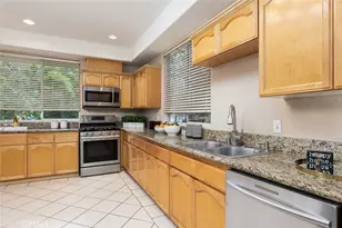 2716 Honolulu, Montrose, CA 91020 - Photo 11