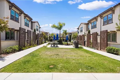 10301 Triple Crown Lane, Cypress, CA 90720 - Photo 41