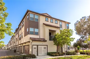 10301 Triple Crown Ln, Cypress, CA 90720 - Photo 3