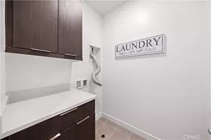 10301 Triple Crown Ln, Cypress, CA 90720 - Photo 19