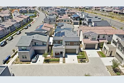 15964 Caterpillar, Fontana, CA 92336 - Photo 3