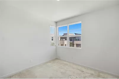 15964 Caterpillar, Fontana, CA 92336 - Photo 35