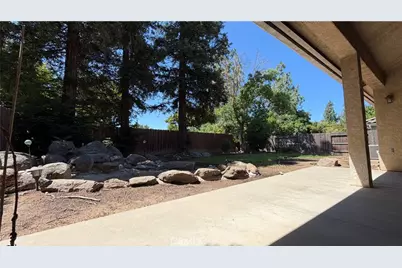 1145 E Woodhaven Lane, Fresno, CA 93720 - Photo 27