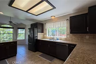 1145 E Woodhaven Ln, Fresno, CA 93720 - Photo 11