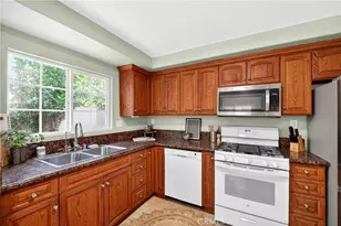 16617 Graystone, Cerritos, CA 90703 - Photo 3