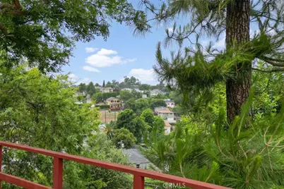 5111 Irvington, Los Angeles, CA 90042 - Photo 9
