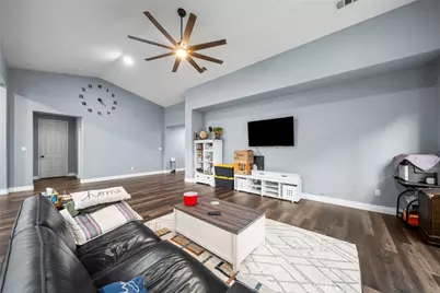 11726 Christmas Rose, Bakersfield, CA 93311 - Photo 17