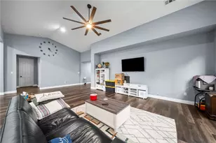 11726 Christmas Rose, Bakersfield, CA 93311 - Photo 17