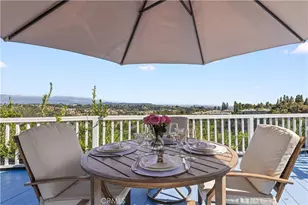 2282 Canyonback, Los Angeles, CA 90049 - Photo 23