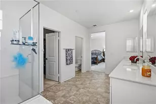 15964 Caterpillar, Fontana, CA 92336 - Photo 37