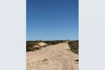 3186 686 Perkins Ave, California City, CA 93505 - Photo 15
