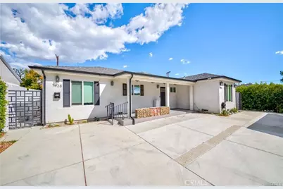 7426 Leescott Avenue, Lake Balboa, CA 91406 - Photo 11