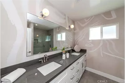 7426 Leescott Avenue, Lake Balboa, CA 91406 - Photo 7