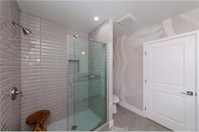7426 Leescott Avenue, Lake Balboa, CA 91406 - Photo 9