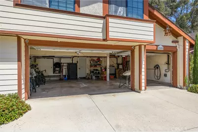 22605 Wood Shadow Lane, Lake Forest, CA 92630 - Photo 3