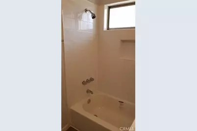 978 S Ardmore Avenue, Los Angeles, CA 90006 - Photo 11