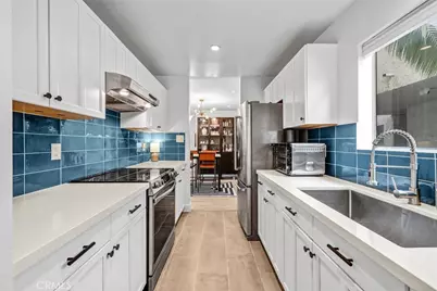 8400 De Longpre #212, West Hollywood, CA 90069 - Photo 7