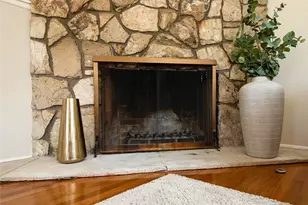 348 E Hillcrest Blvd, Monrovia, CA 91016 - Photo 7