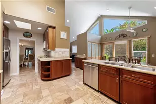 200 W Hermosa Dr, Fullerton, CA 92835 - Photo 19