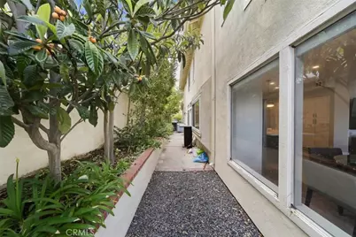 1011 Calle Azul, Glendale, CA 91208 - Photo 39